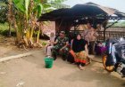 Babinsa Sukatani Pererat Silaturahmi dan Komunikasi dengan Warga Cikuda